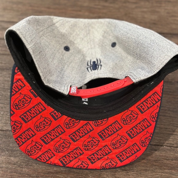 Marvel Collector Corps Exclusive Snapback Funko Pop Hat The Amazing Spider-Man - Picture 3 of 4